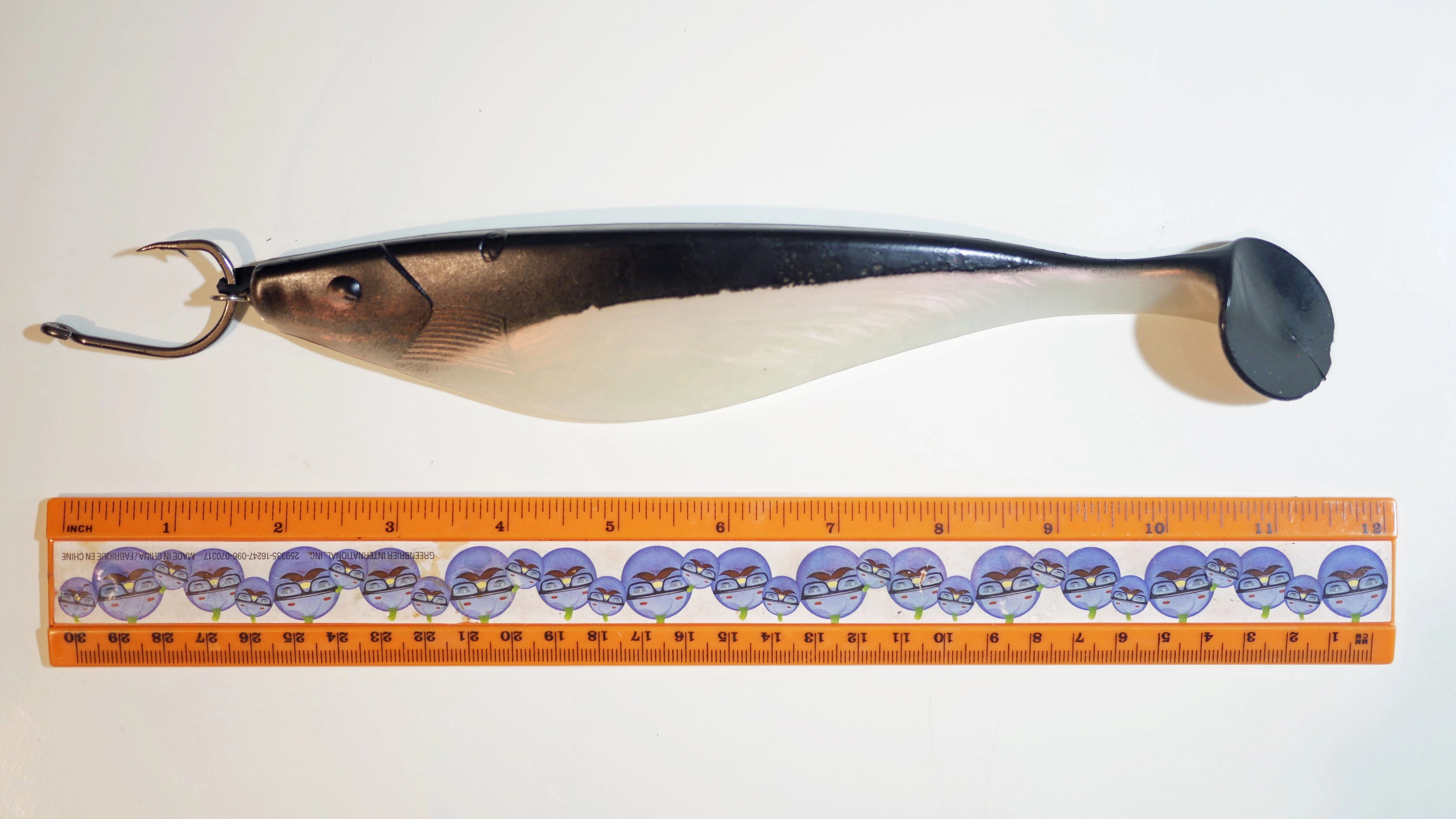 (COMBO) 9" Paddletail Rigging Kit  9" Paddletail BLACK/PEARL.  3, 5, or 10 pack.  FREE SHIPPING