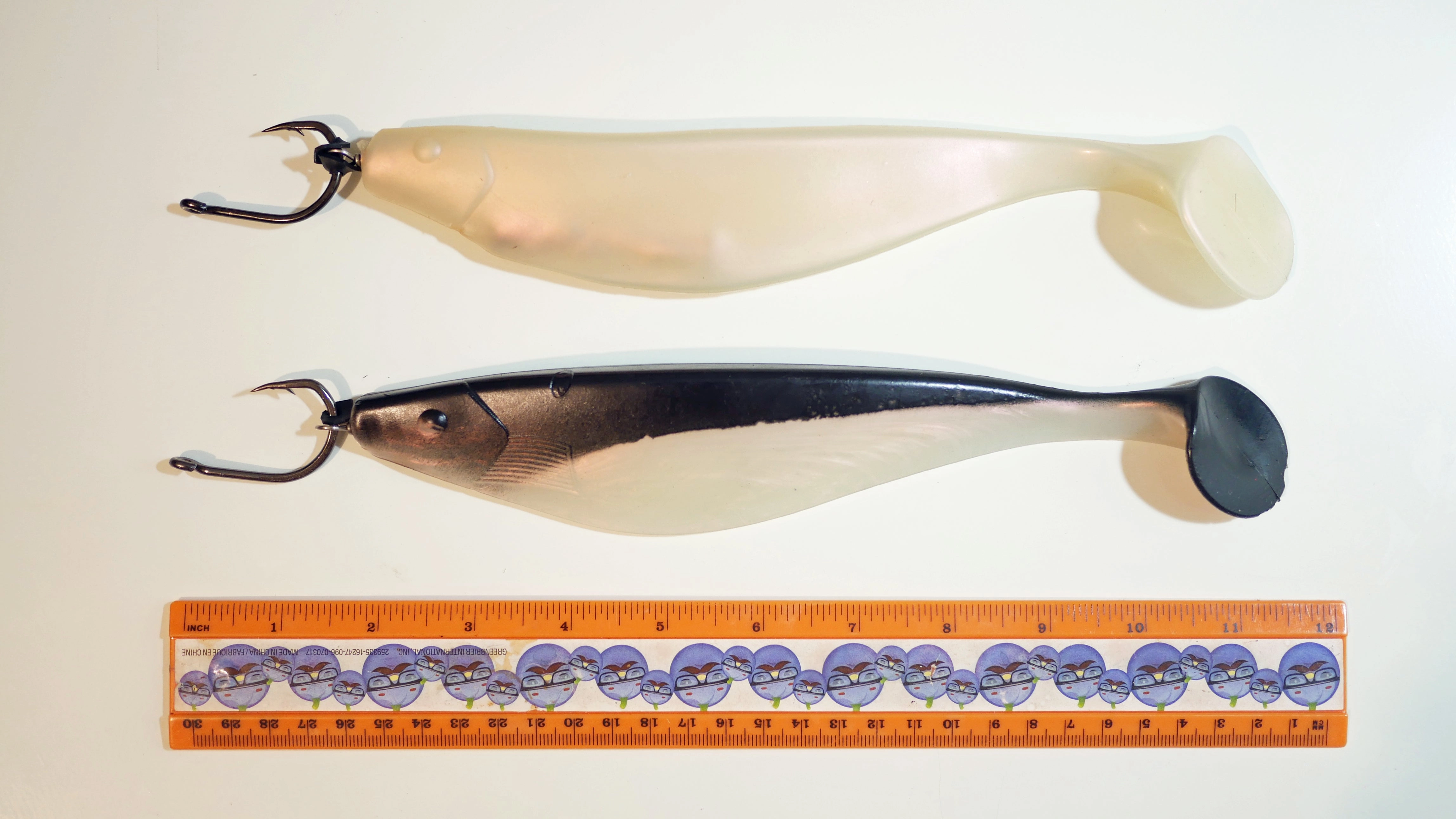 (COMBO) 9" Paddletail Rigging Kit  9" Paddletail PEARL & BLACK/PEARL.  3, 5, or 10 pack.  FREE SHIPPING