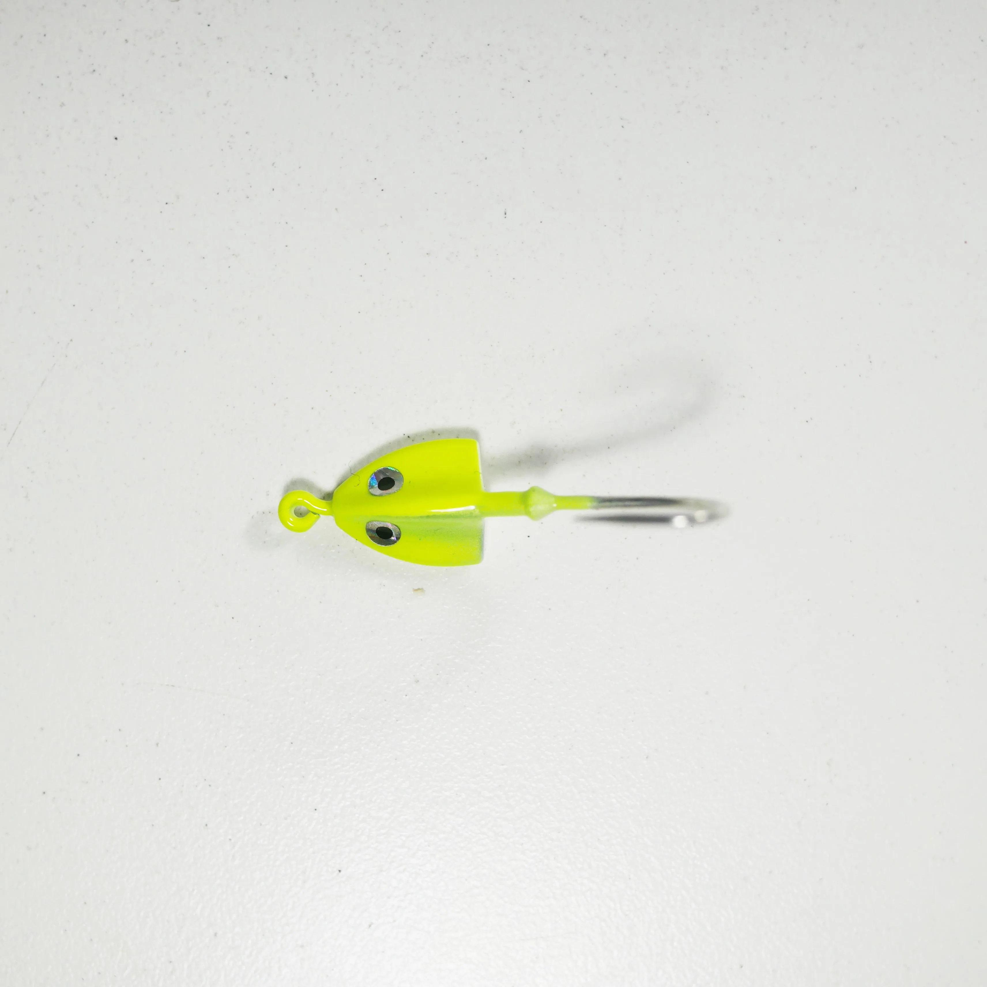 (CHARTREUSE) BONEFISH JIGHEAD (30 ANGLED) - 1/8 oz - 3, 5, or 10 pack.  FREE SHIPPING