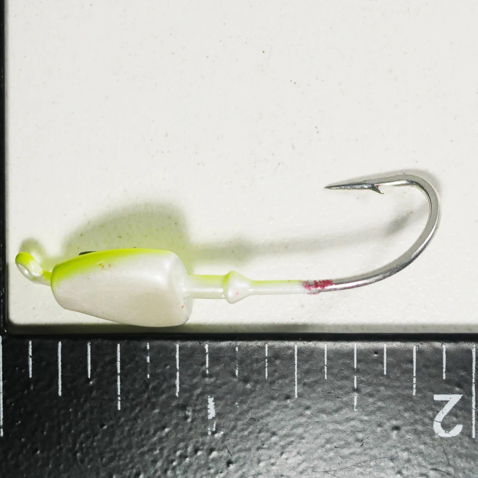 (CHARTREUSE) BONEFISH JIGHEAD (STRAIGHT) - 1/4 oz - 3, 5, or 10 pack.  FREE SHIPPING