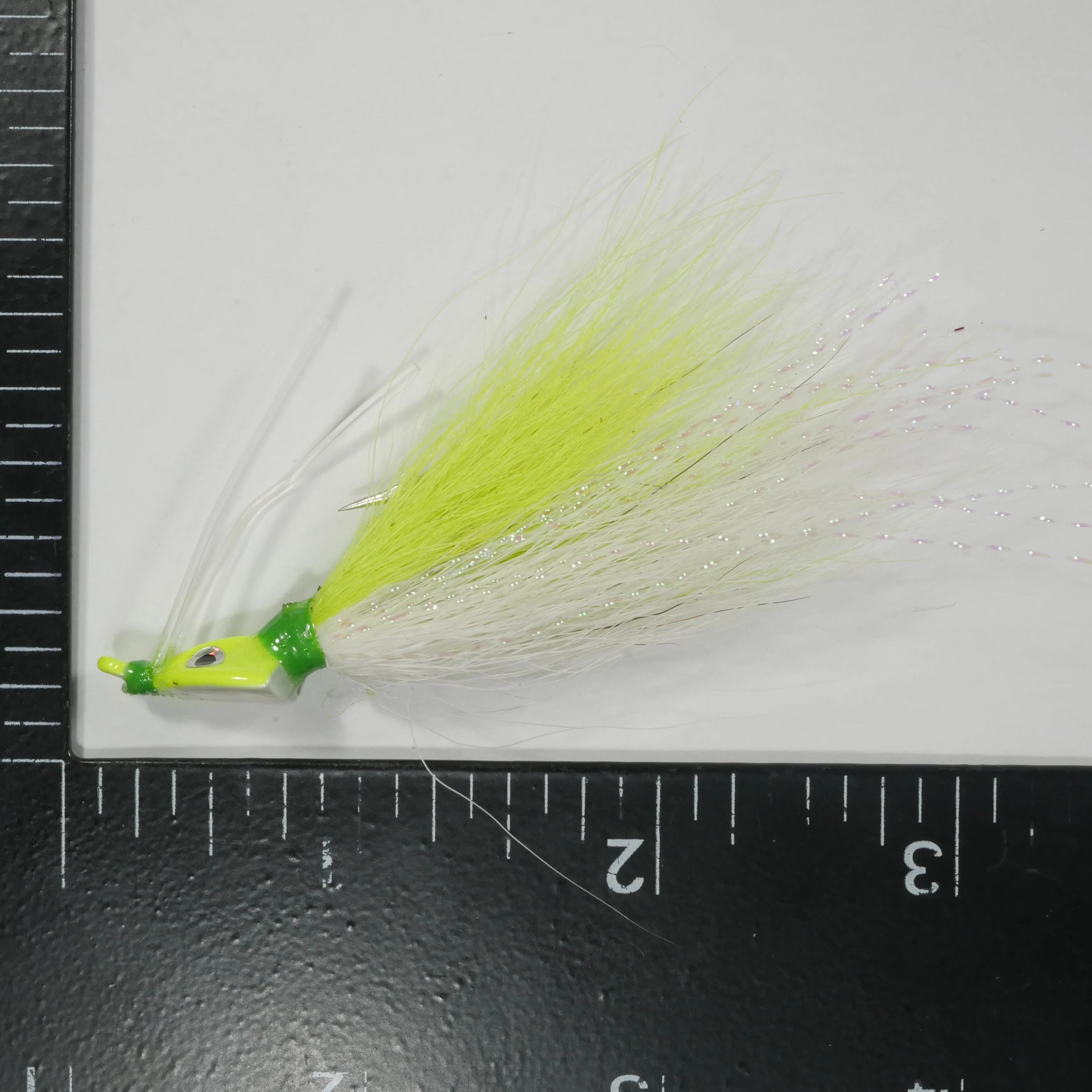 (CHARTREUSE/WHITE) BONEFISH BUCKTAIL (30 ANGLED) - 1/8 oz - 3, 5, or 10 pack.  FREE SHIPPING