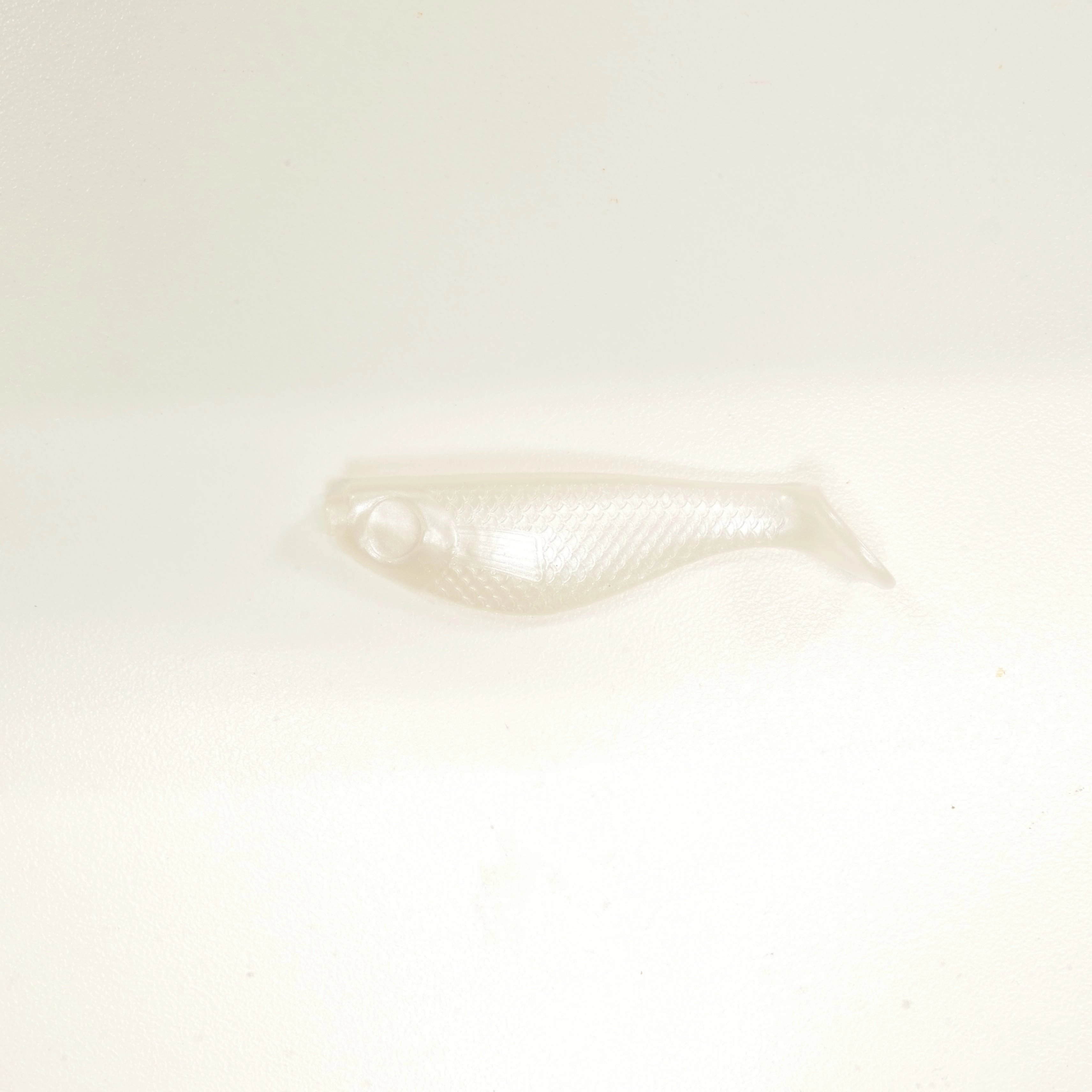 NEW (PEARL) 2 5/8" Paddletail Soft Plastic (qty 20 or 40)   AATB Jighead (qty 5 or 10) JIGHEAD COMBO PACK.  FREE SHIPPING.