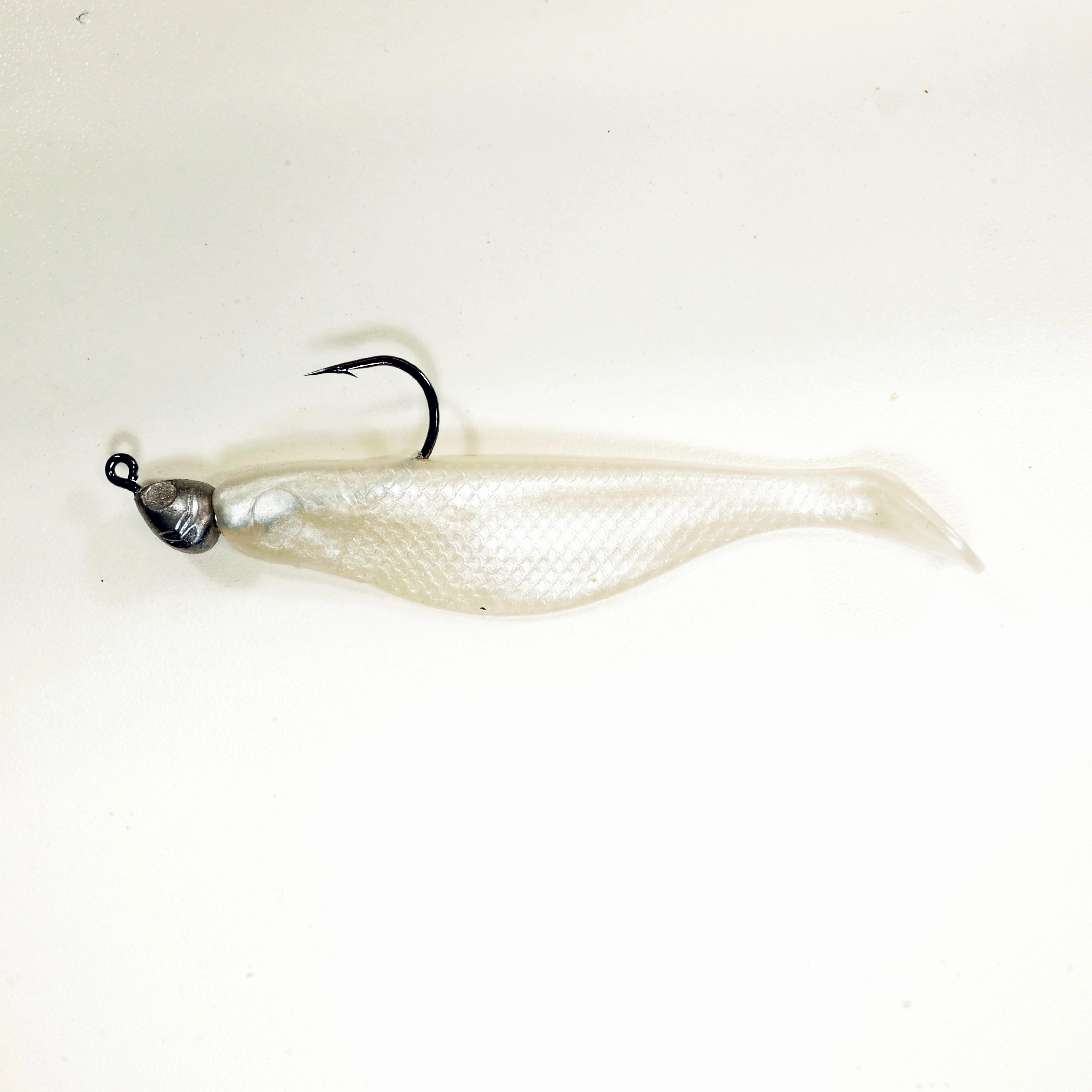 NEW (PEARL) 4" Paddletail Soft Plastic (qty 20 or 40)   AATB Jighead (qty 5 or 10) JIGHEAD COMBO PACK.  FREE SHIPPING.