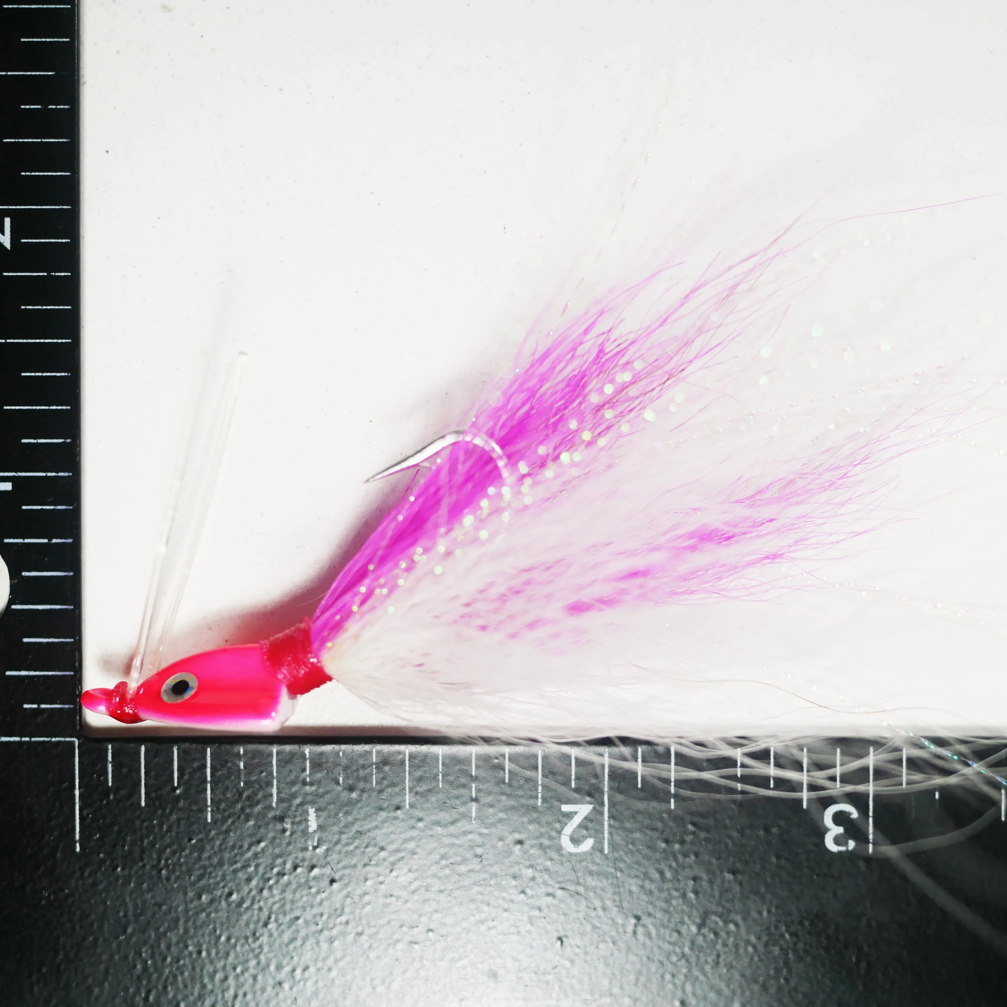 (PINK/WHITE) BONEFISH BUCKTAIL (30 ANGLED) - 1/4 oz - 3, 5, or 10 pack.  FREE SHIPPING