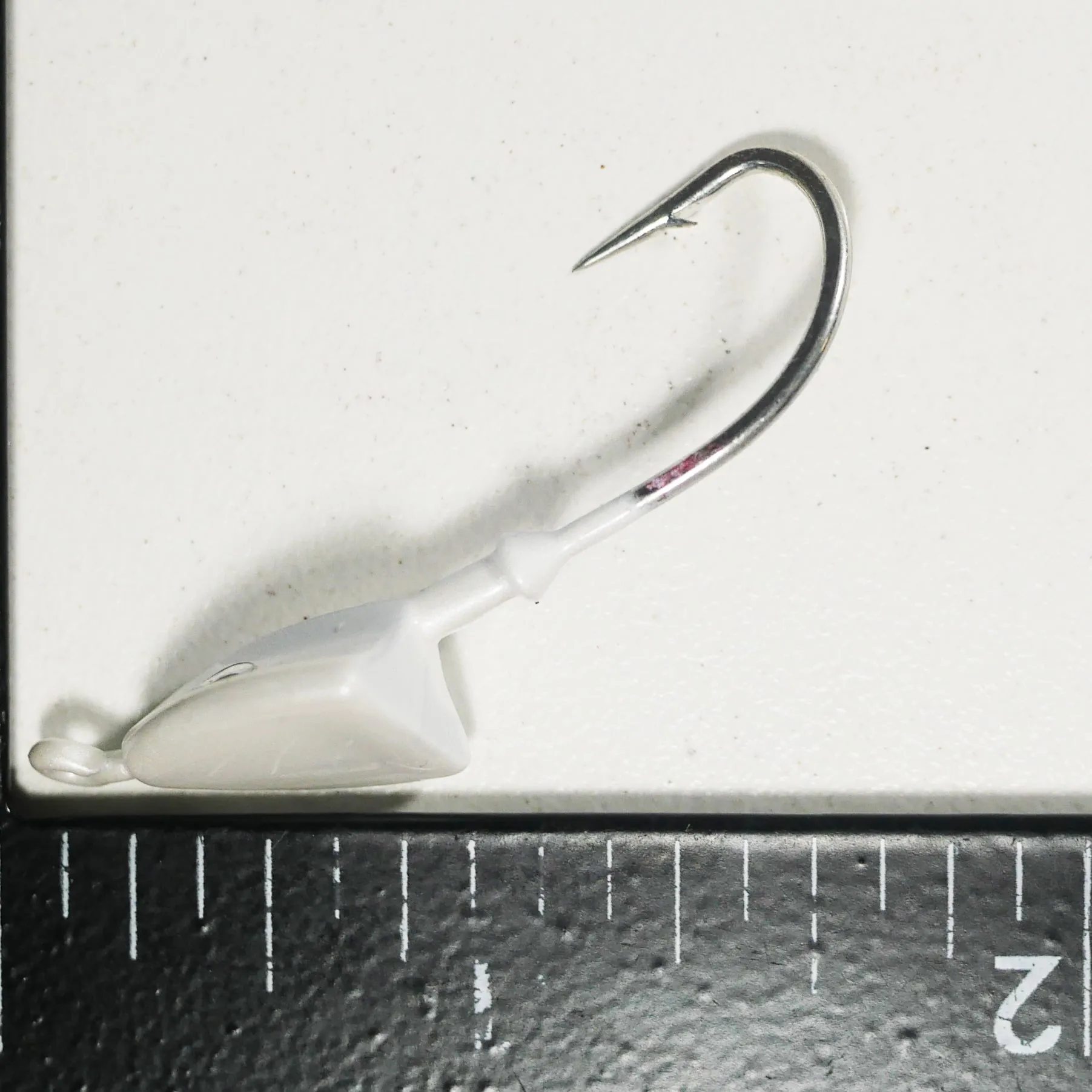 (WHITE) BONEFISH JIGHEAD (30 ANGLED) - 1/4 oz - 3, 5, or 10 pack.  FREE SHIPPING